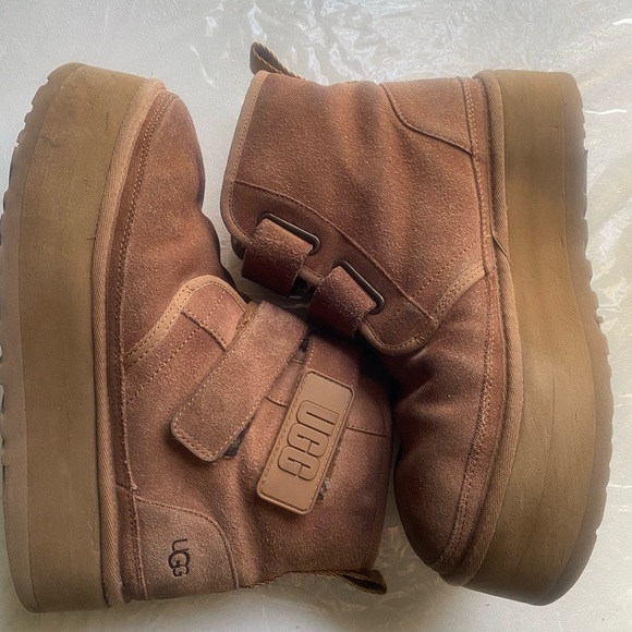 UGG Tan Suede Platform Boots - Picture 6 of 10